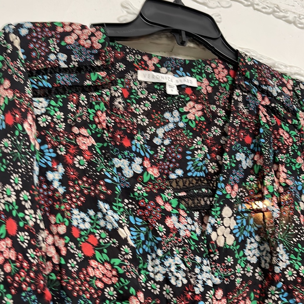 Veronica Beard Silk Floral Print Blouse 2 - Picture 5 of 8